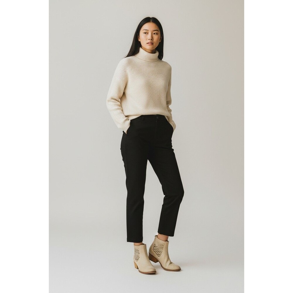 Joe's Jeans Humbert Cream Leather Bootie Size 7.5 Eyelet Lazercut Ankle boots